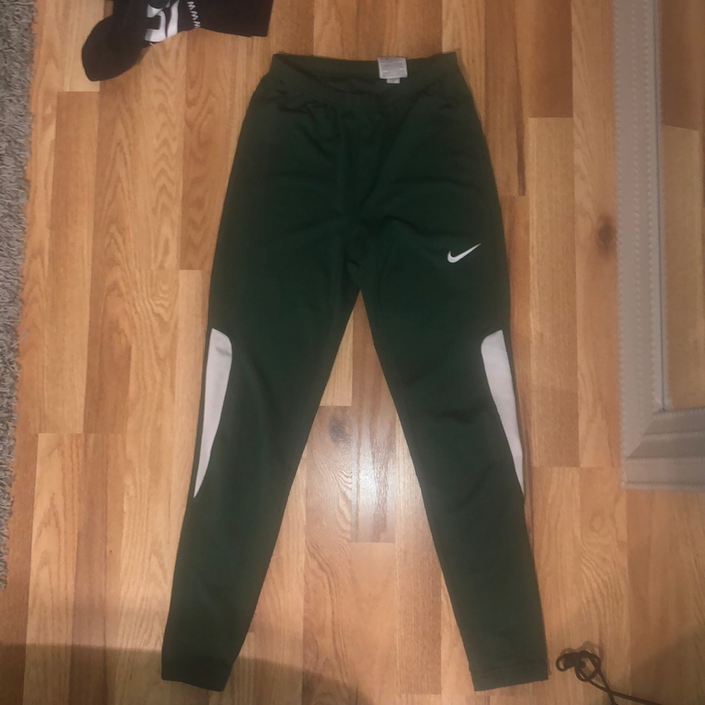 Women’s Nike green running legging